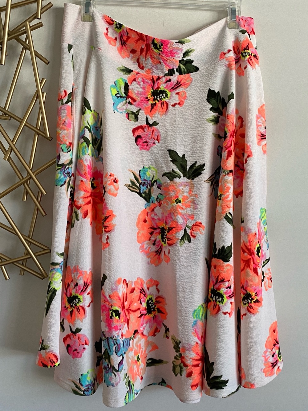 Agnes & Dora White with Neon Floral Print Midi Skirt with Pockets - Size XXL